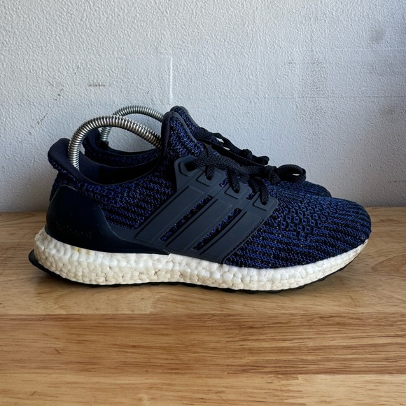 Adidas UltraBoost 4.0 - Picture 1 of 8